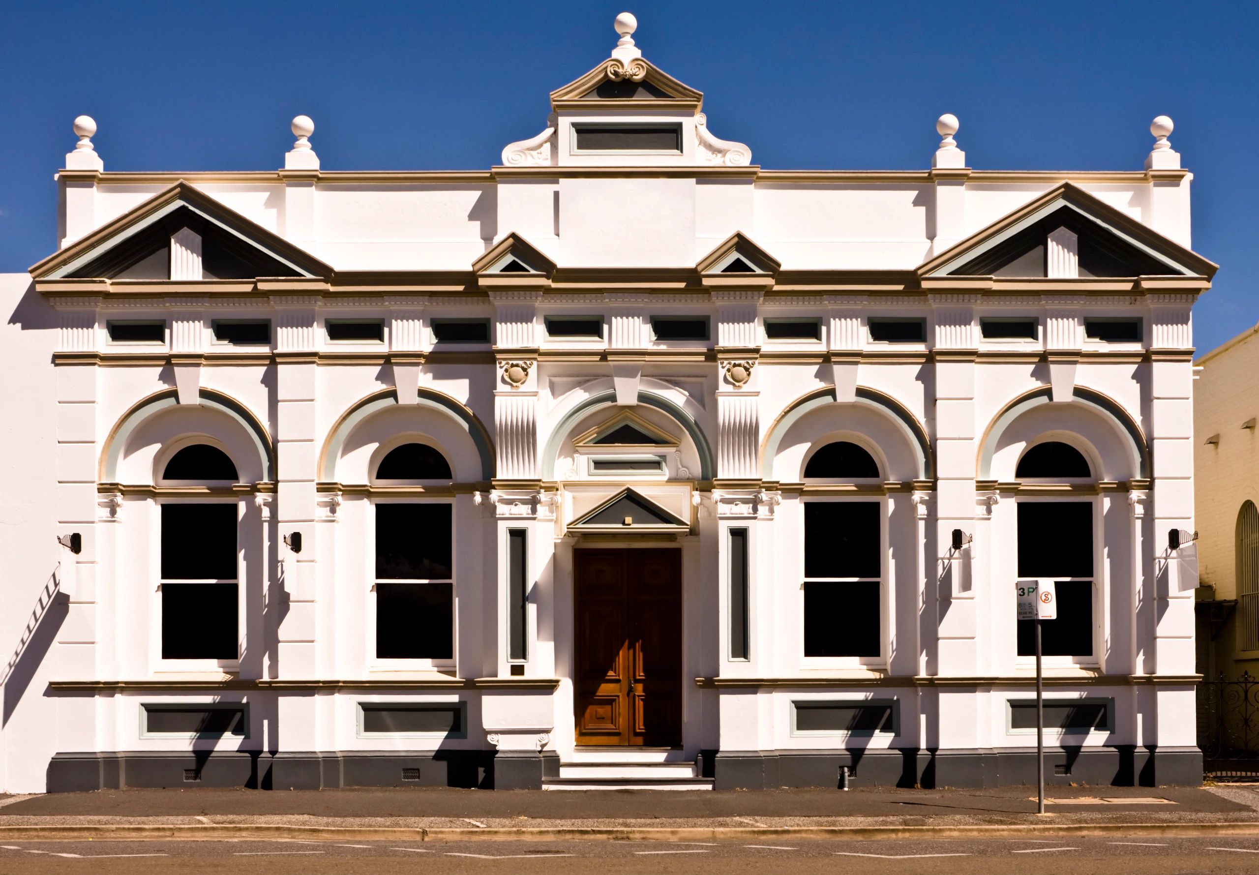 Charleville real estate office exterior