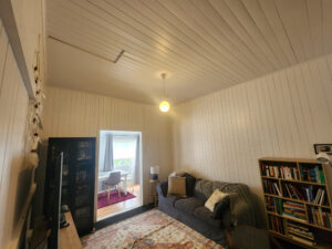 3 Deverell St