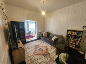 3 Deverell St