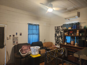 11 Ridgeway St