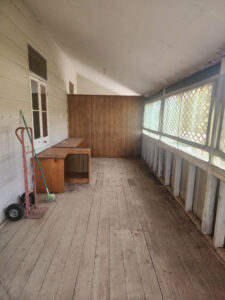9 Sturt St