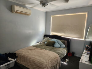 1 Lockett St
