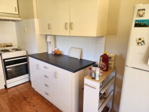 4 Epacris St