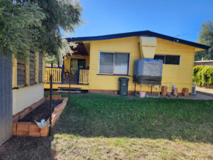 4 Epacris St